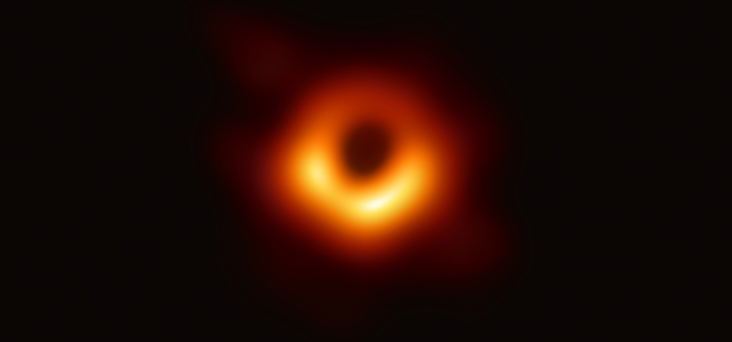 Esta es la primera imagen real de un agujero negro de la historia