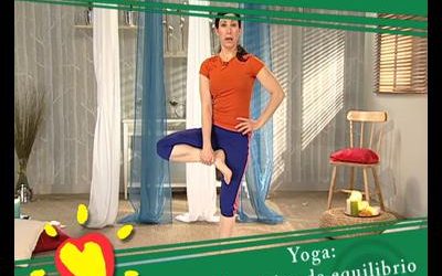 Ejercicios de yoga de equilibrio con la Fundación Española del Corazón