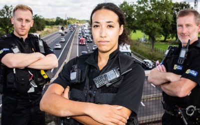 Acompaña a la policía británica con Patrullas de Carretera